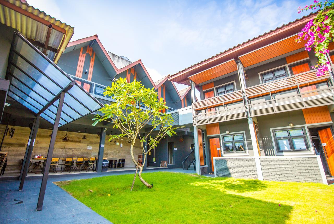 Chiangmai Moli Inn (Adults Only) Chiang Mai Dış mekan fotoğraf