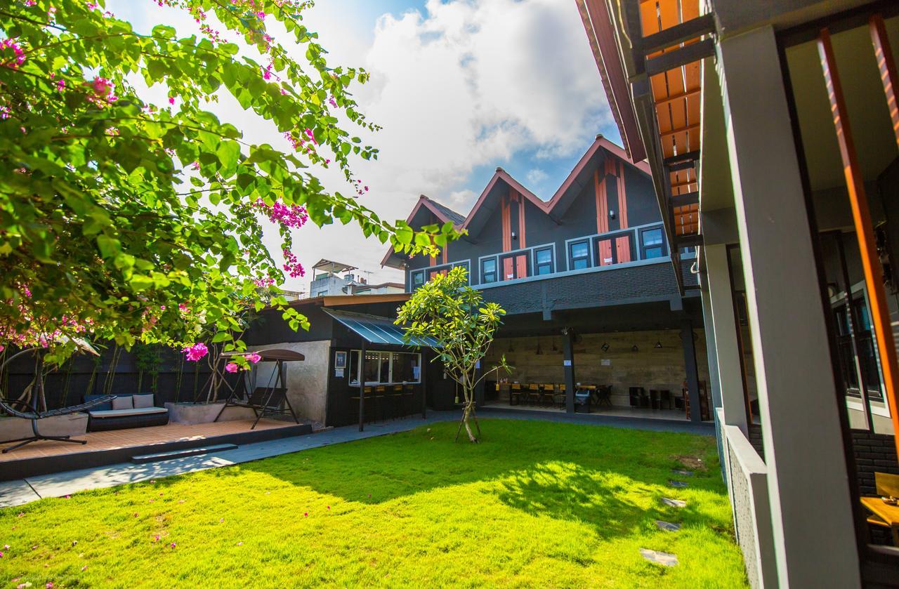 Chiangmai Moli Inn (Adults Only) Chiang Mai Dış mekan fotoğraf