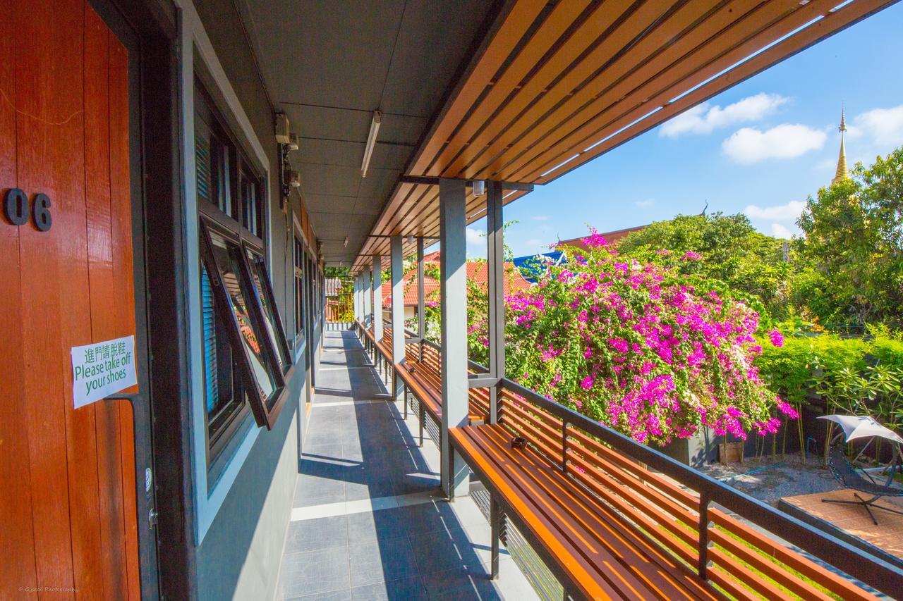 Chiangmai Moli Inn (Adults Only) Chiang Mai Dış mekan fotoğraf